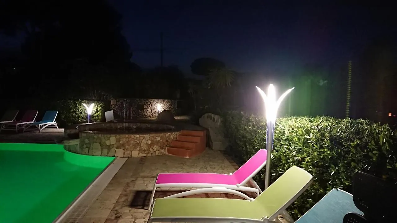 קאפוליברי Residence Melograno מלון דירות